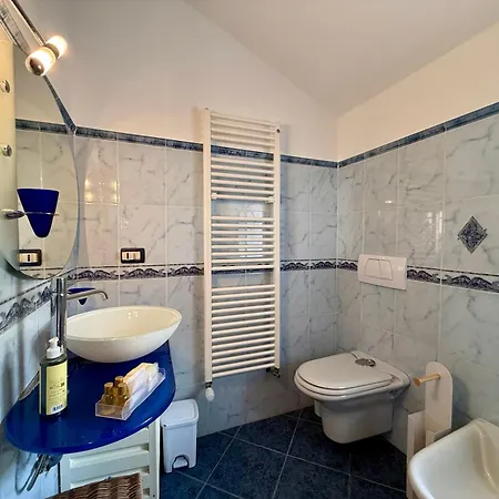 Vila Imperia With Garden Barcheo